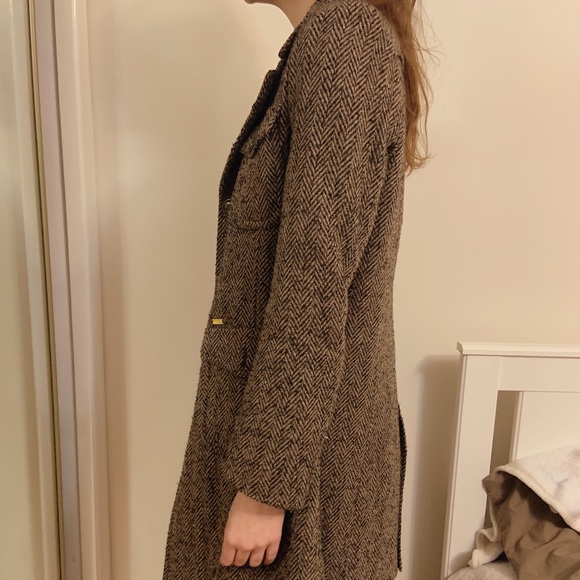 TAN TRENCH COAT🤤🤎 - Picture 3 of 3